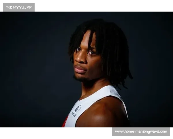 太阳吉莱斯皮伊戈达罗内线组合 年轻中锋轮换效果与防守覆盖面积评估